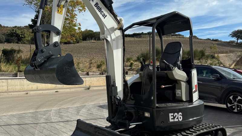 OmecoHub - BOBCAT E26-EM